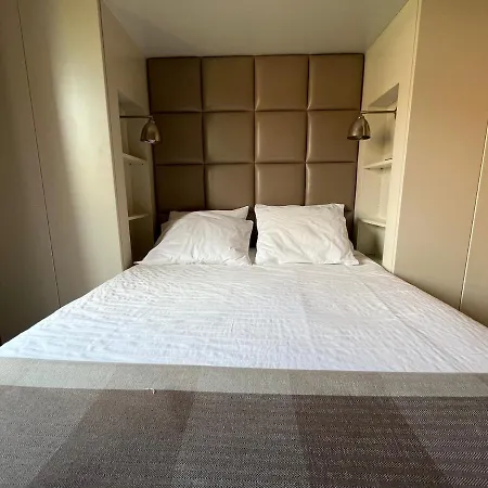 Casa Do Joao • Break • * Lisbon